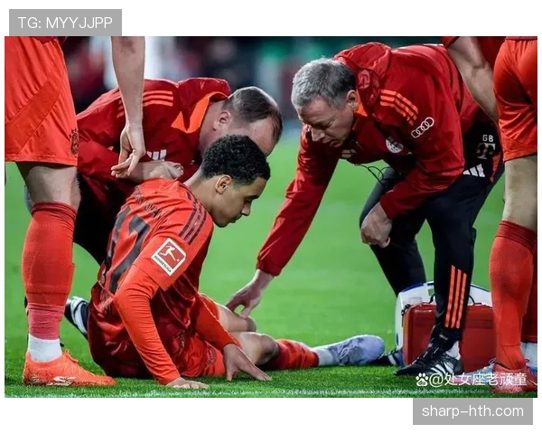 穆西亚拉 vs 克罗斯:技术传承与中场控制力差异 穆西亚拉 vs 克罗斯:技术传承与中场控制力差异